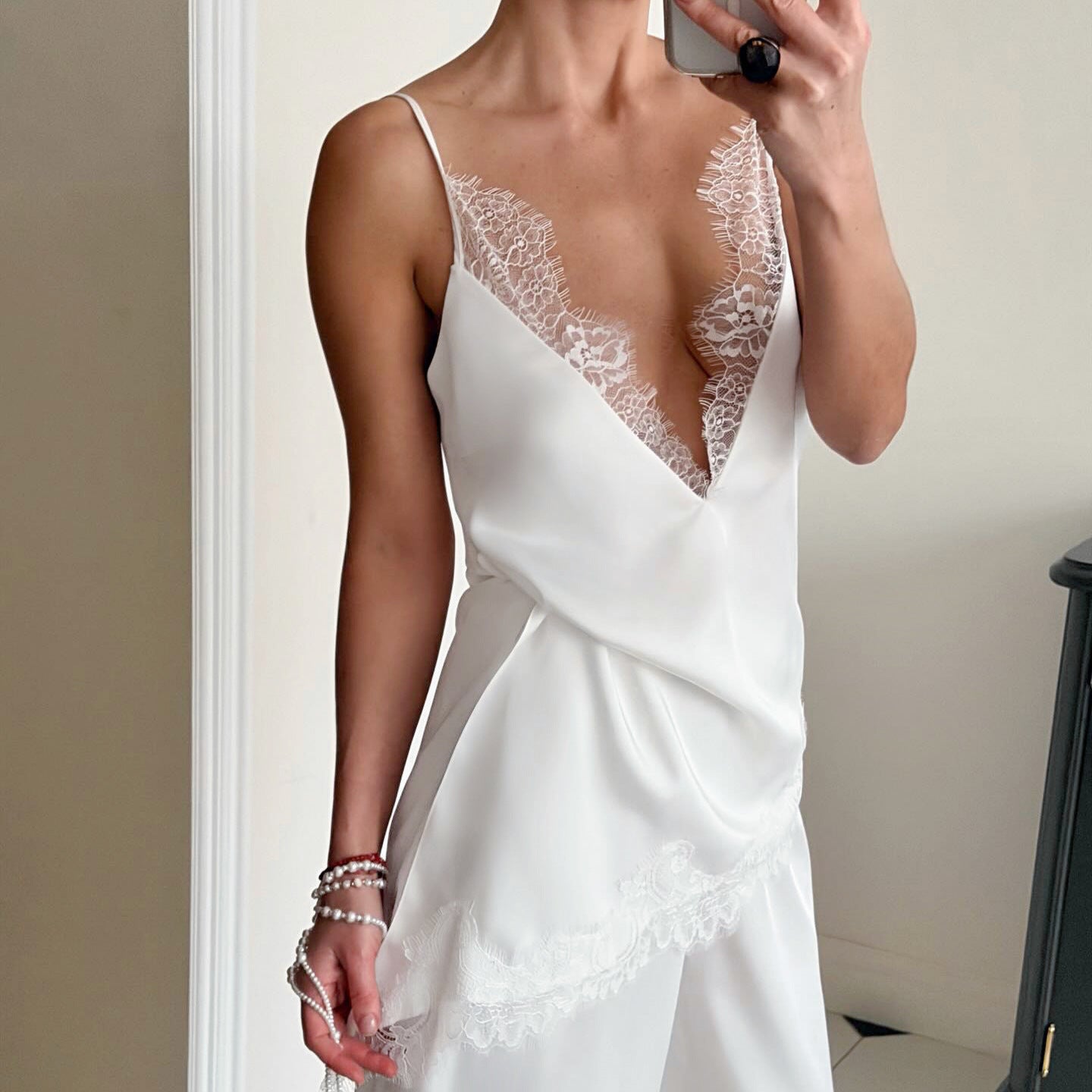 Sexy Low Cut Satin V neck Lace Patchwork Slit Waist Trimming Spaghetti Straps Small Vest Women Elegant All Match