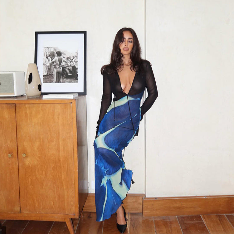 Robe CYBÈLE — longue imprimée à décolleté V — vue portée
