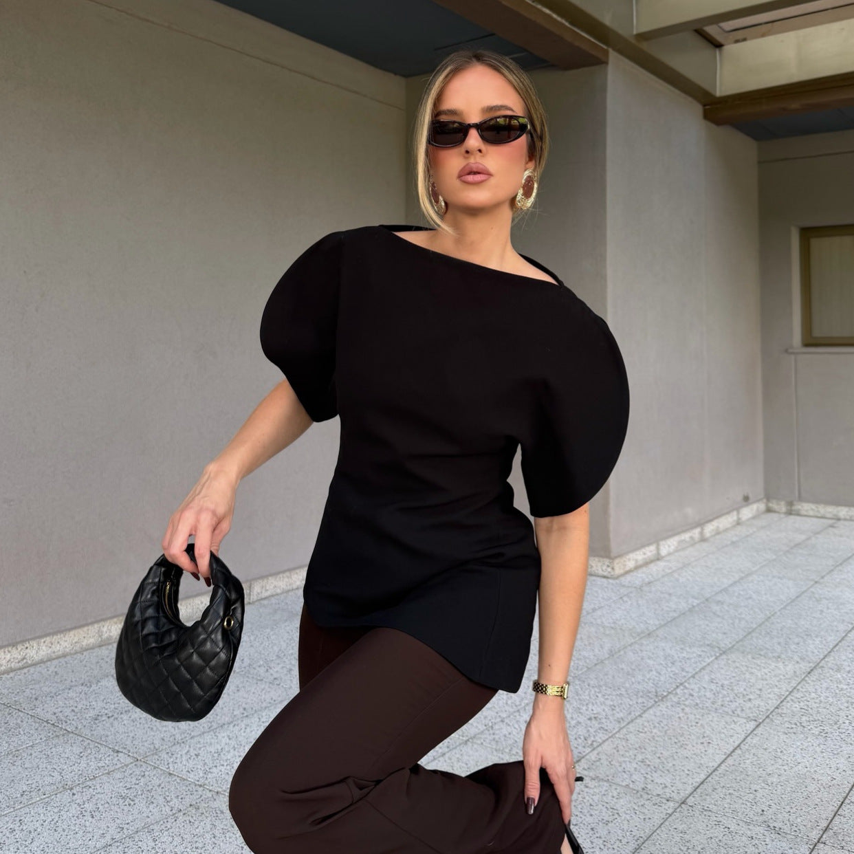 Niche Design Black Short Sleeve Wide Waist Slimming Shirt Summer Office Elegant Top for Women