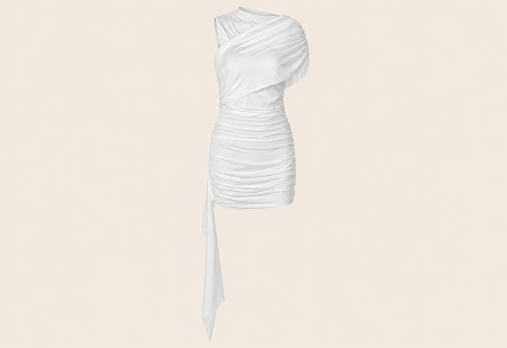 Robe courte asymétrique froncée