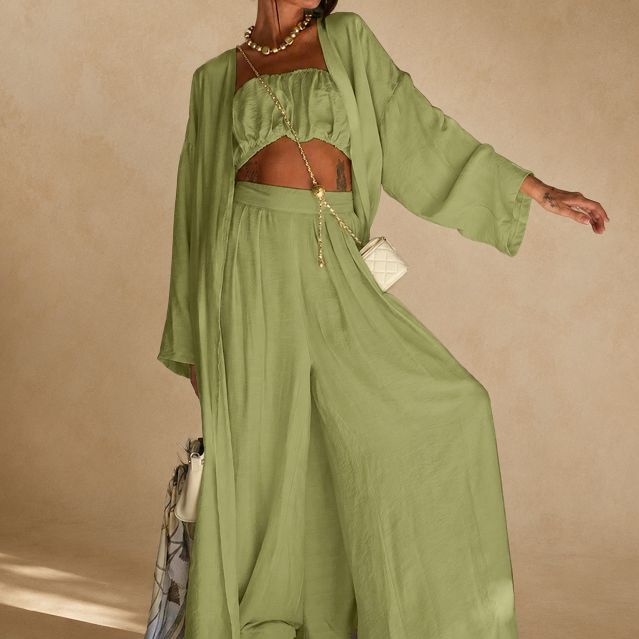 Ensemble YARA trois pièces — vue 2 studio beige